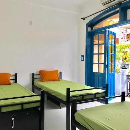 The Destination Hostel Хойан Экстерьер фото