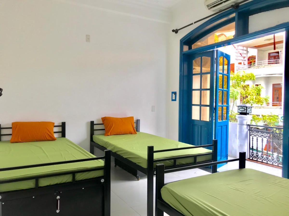The Destination Hostel Хойан Экстерьер фото